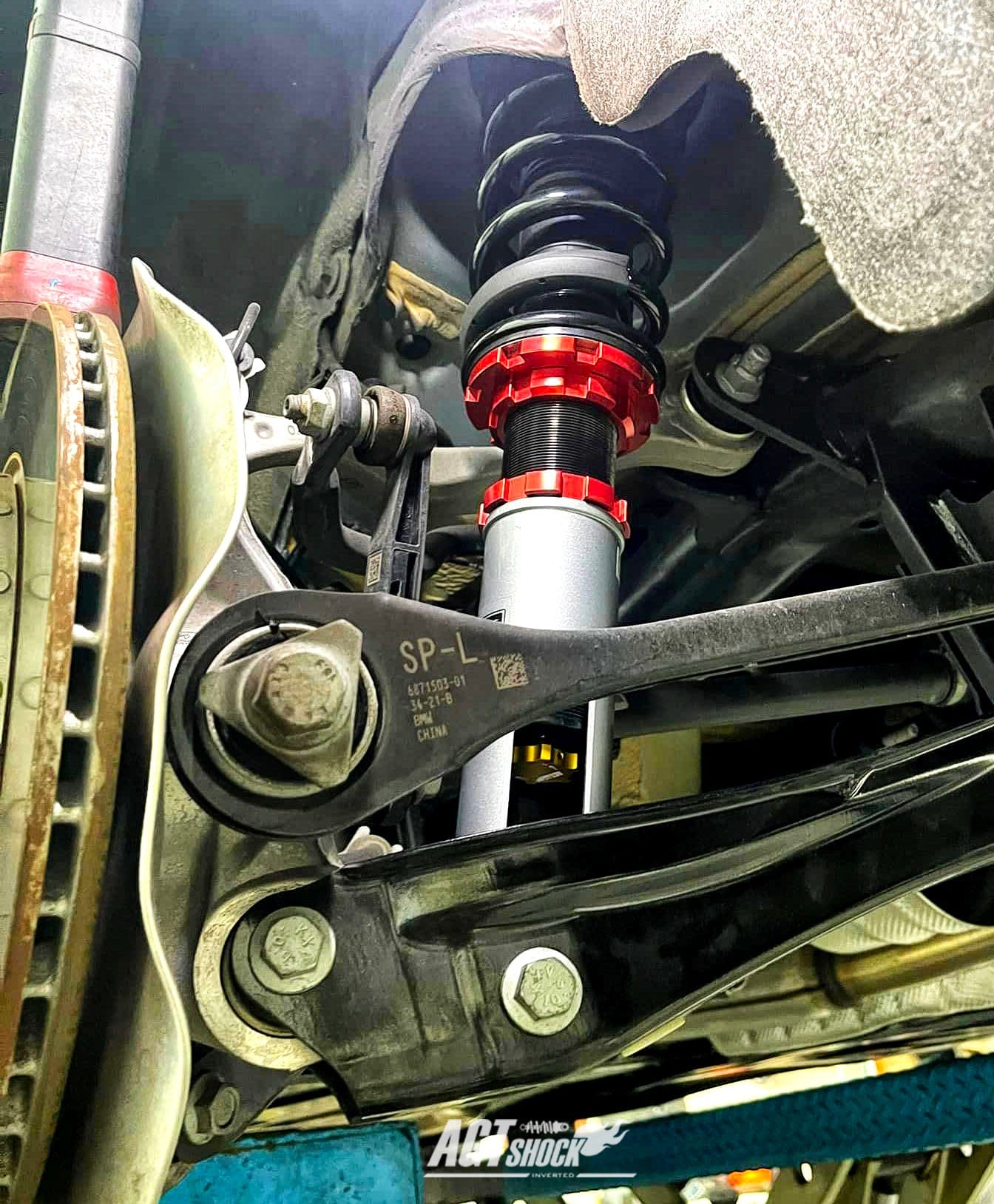 Kies-Motorsports AGT Shock AGT Shock 2003-2010 E61 RWD 5 SERIES MK5 TOURING Front/ Rear: Inverted Fork - Front Spring Rate: 7K210	Rear Spring Rate: 8K230