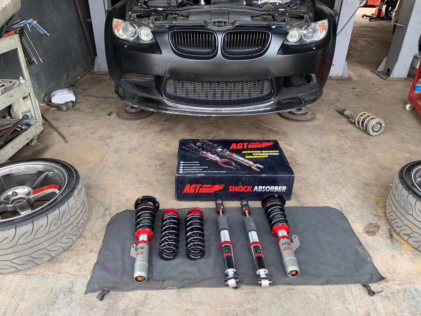 Kies-Motorsports AGT Shock AGT Shock 2005-2013	E90 /E91/E92/E93 2WD 3 SERIES MK5 Front Inverted Fork/Rear Vertical Fork - Front Spring Rate: 7K190 Rear Spring Rate: 10K220