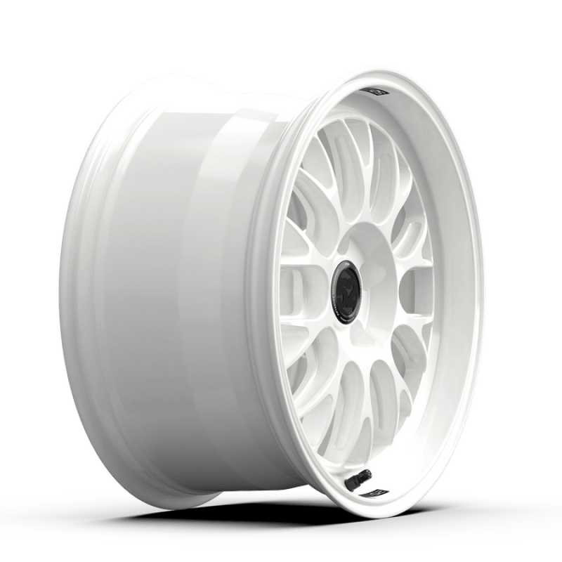 Kies-Motorsports fifteen52 fifteen52 Holeshot RSR 18x9.5 5x114.3 38mm ET 73.1mm Center Bore Rally White