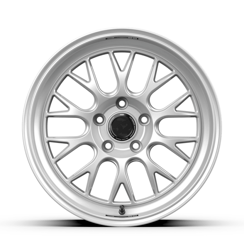 Kies-Motorsports fifteen52 fifteen52 Holeshot RSR 18x9.5 5x120 22mm ET 72.56mm Center Bore Radiant Silver