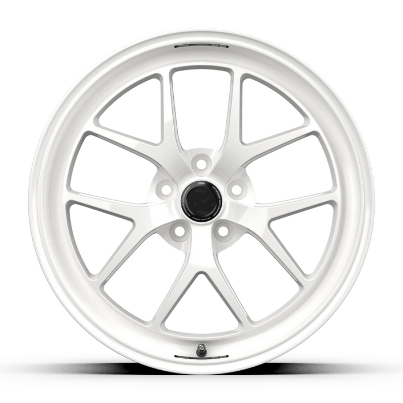 Kies-Motorsports fifteen52 fifteen52 Sector RSR 19x9.5 5x114.3 38mm ET 73.1mm Center Bore Rally White