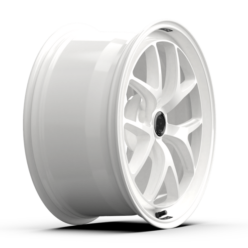 Kies-Motorsports fifteen52 fifteen52 Sector RSR 19x9.5 5x114.3 38mm ET 73.1mm Center Bore Rally White